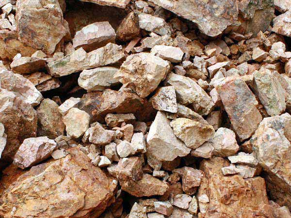 Potassium feldspar ore